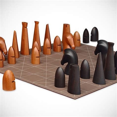 hermes chess game.